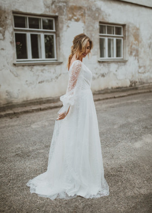 Deep V Neck Ivory Lace Tulle Romantic Wedding Dress